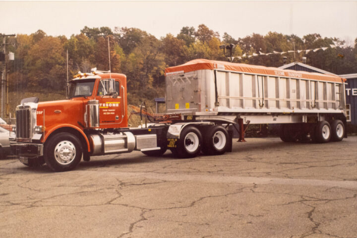 gallery-archival-dealer-semi-new.jpg